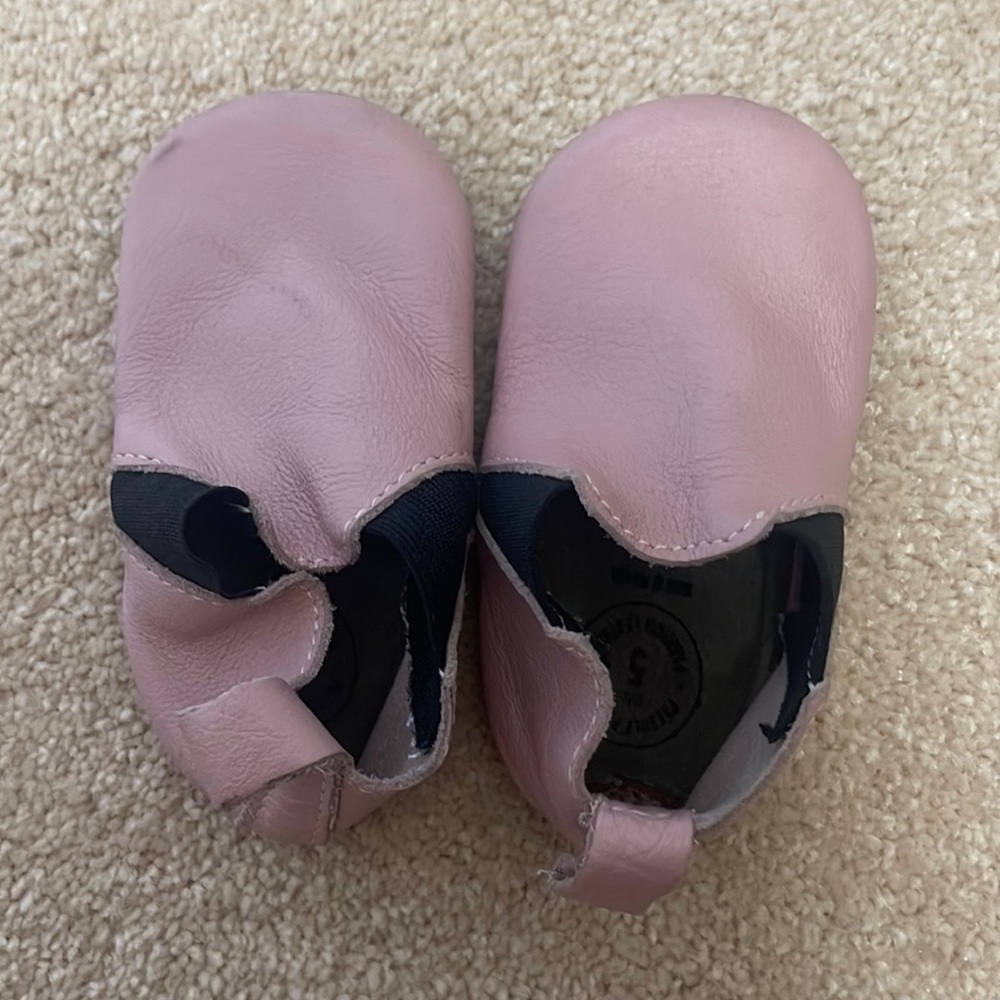 Freshly picked Chelsea bootie pre loved size 5